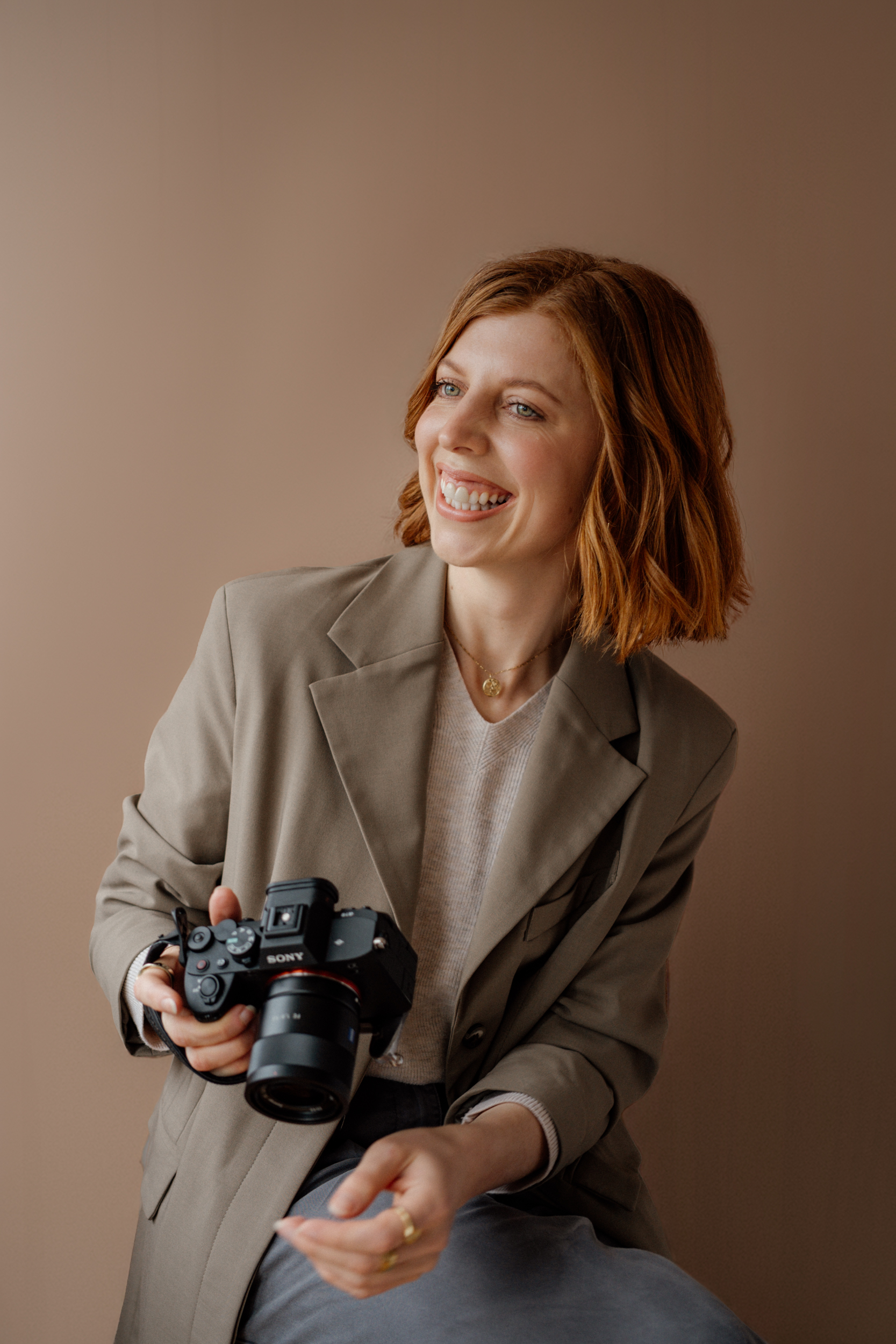 Photograph of Nottingham wedding photographer Charlotte Jopling